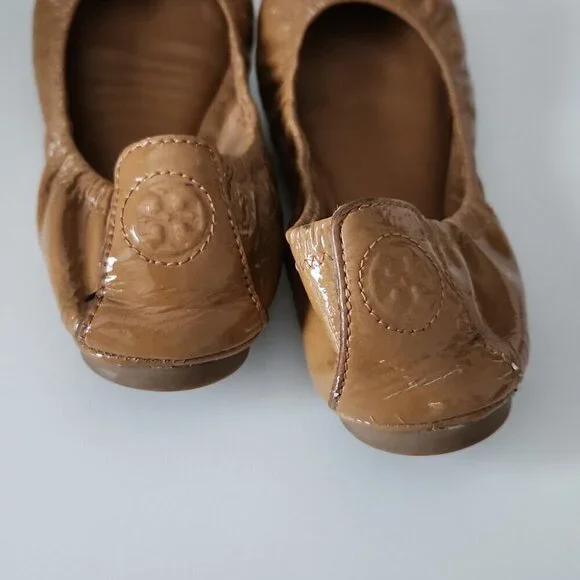 *SOLD* TORY BURCH | Eddie ballerina flats patent leather camel brown sz 6.5 M - Picture 4 of 5
